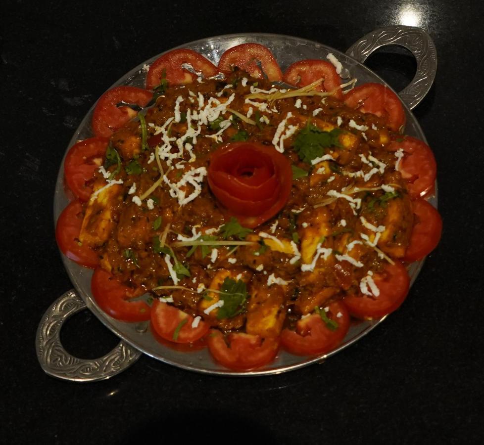 Hotel Shanti Sagar Kharar Bagian luar foto