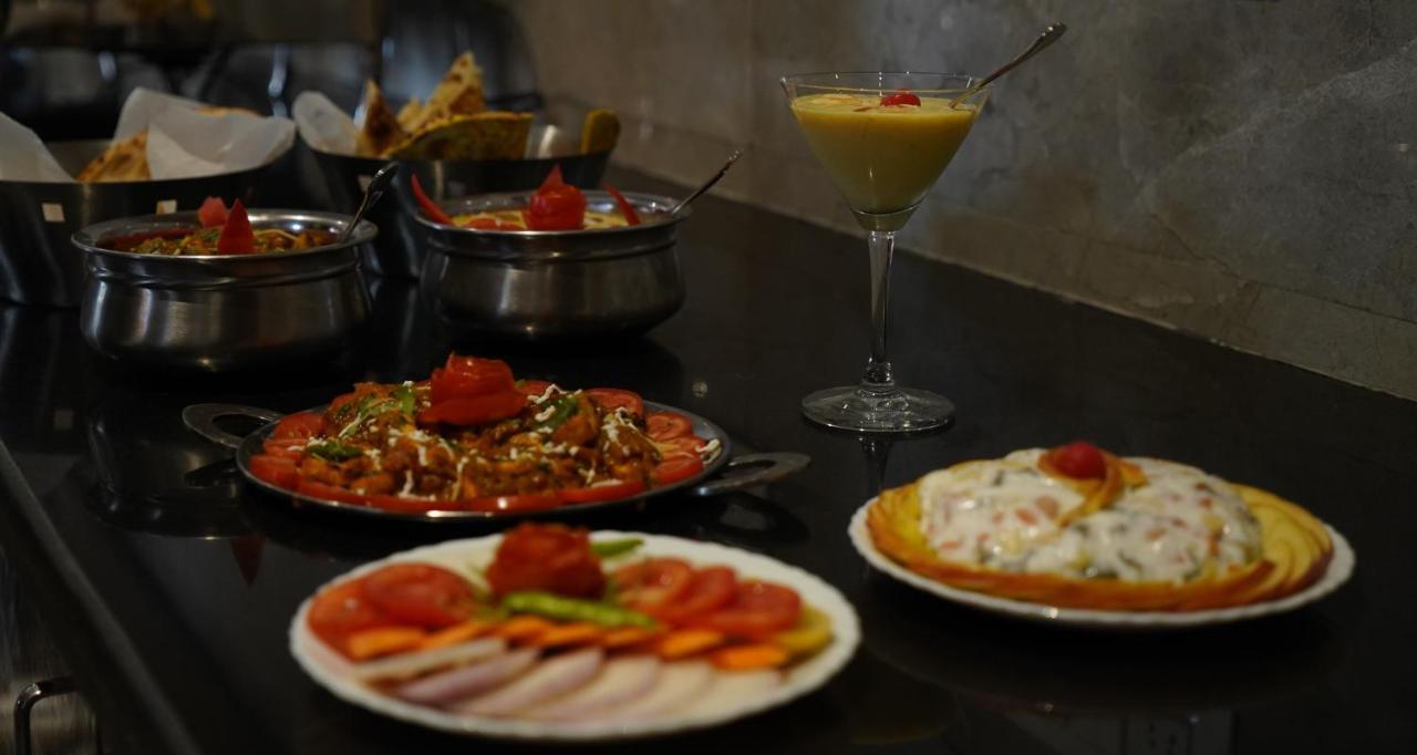 Hotel Shanti Sagar Kharar Bagian luar foto