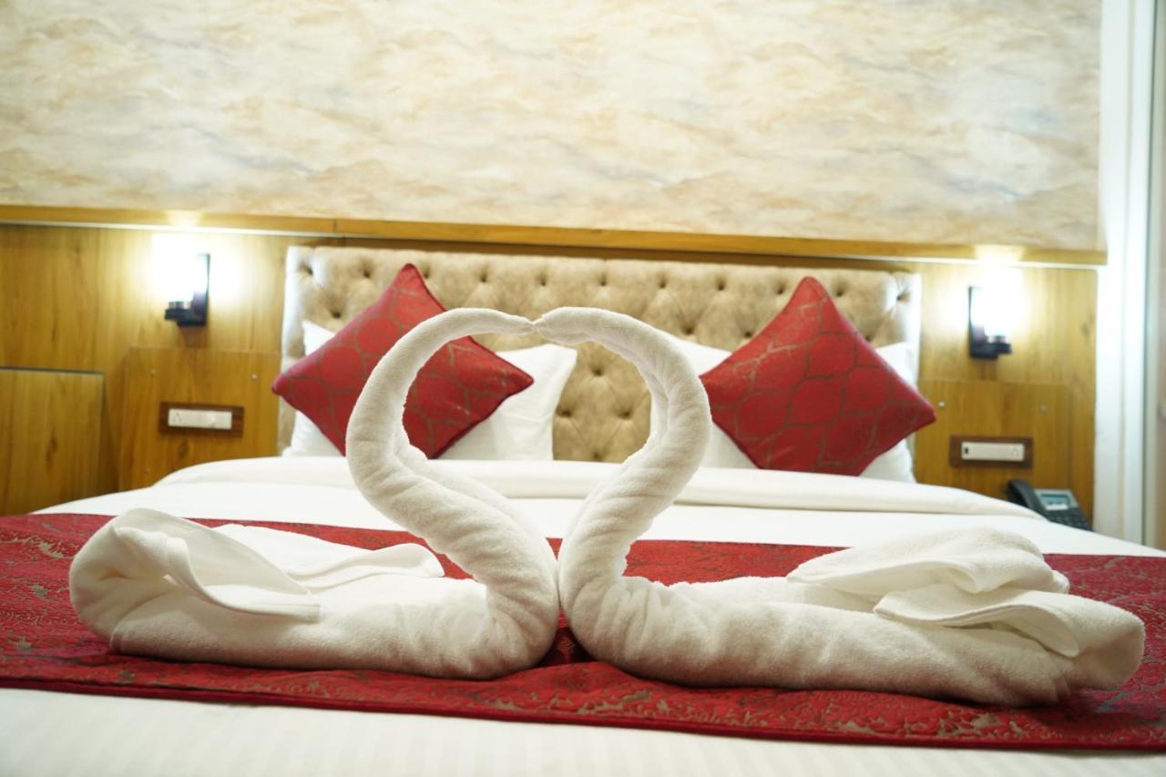 Hotel Shanti Sagar Kharar Bagian luar foto