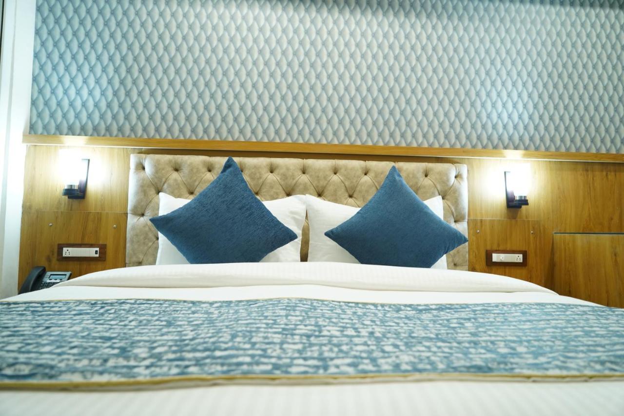 Hotel Shanti Sagar Kharar Bagian luar foto