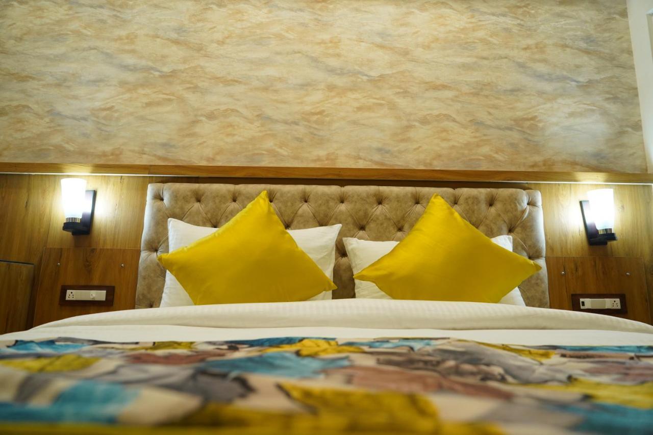 Hotel Shanti Sagar Kharar Bagian luar foto