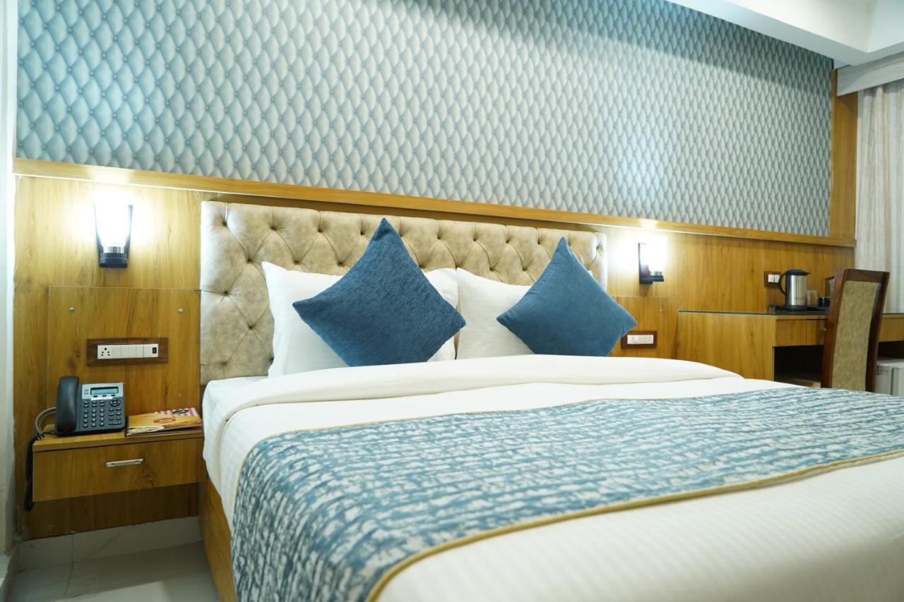 Hotel Shanti Sagar Kharar Bagian luar foto