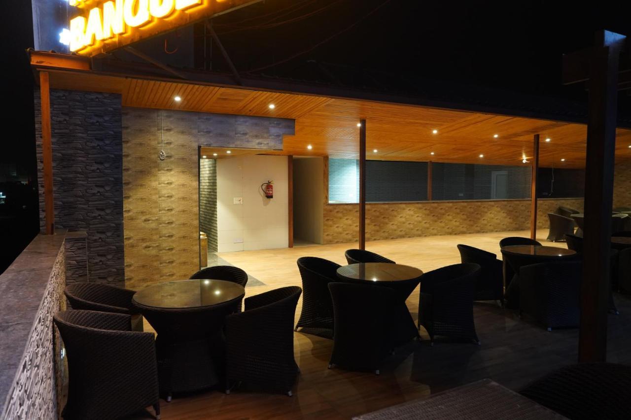 Hotel Shanti Sagar Kharar Bagian luar foto